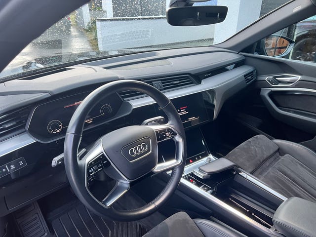 2021 AUDI E-TRON - 10