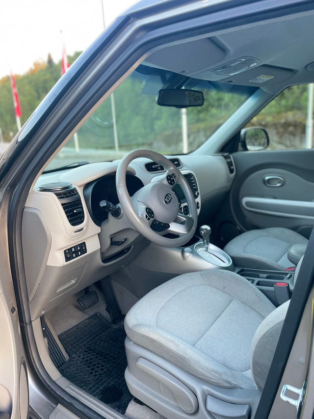 2018 KIA SOUL - 11