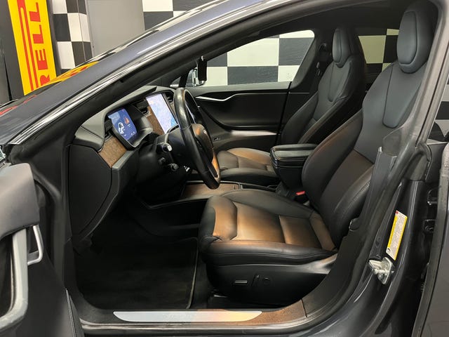 2020 TESLA MODEL S - 18