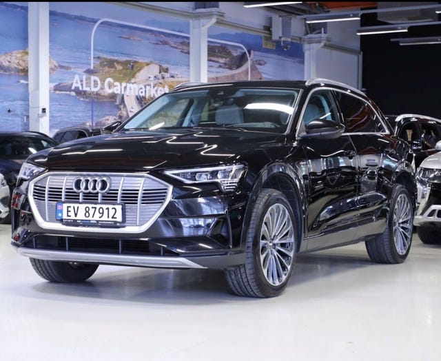 WAUZZZGE8LB001177 2020 AUDI E-TRON-2
