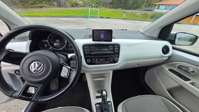 2014 VOLKSWAGEN UP! - 7