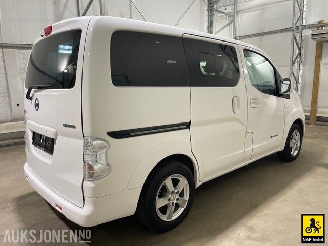 VSKTAAME0U0517952 2017 NISSAN E-NV200-4