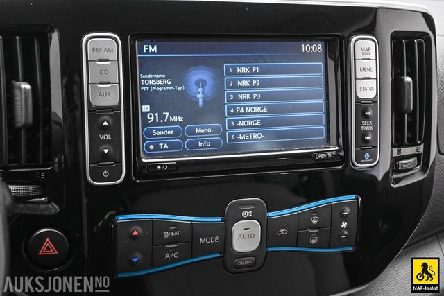 2015 NISSAN E-NV200 - 24