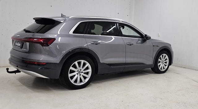 WAUZZZGEXMB003594 2021 AUDI E-TRON-2