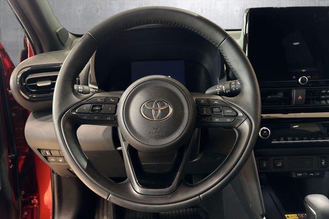 2024 TOYOTA YARIS CROSS - 12