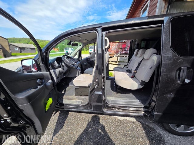 2015 NISSAN NV200 - 22