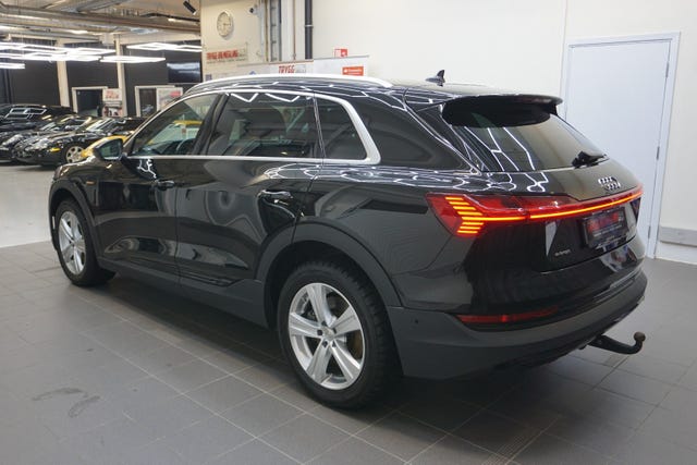 2020 AUDI E-TRON - 9