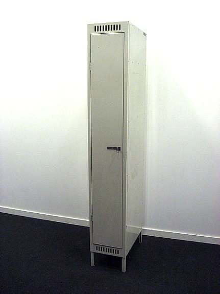 Brukte garderobeskap i stål Brukte garderobeskap i stål