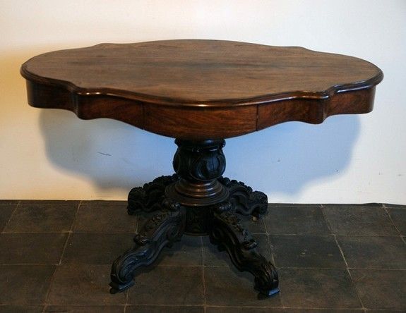 Praktfullt salongbord, 1800 tallet | FINN.no 1800 talls bord høyde som salongbord sjeldent | FINN.no