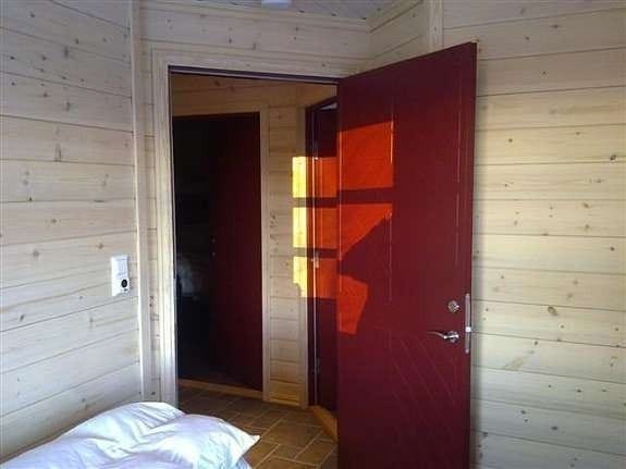 To soverom med to enkle senger og to soverom med familiekøy Galleribilde