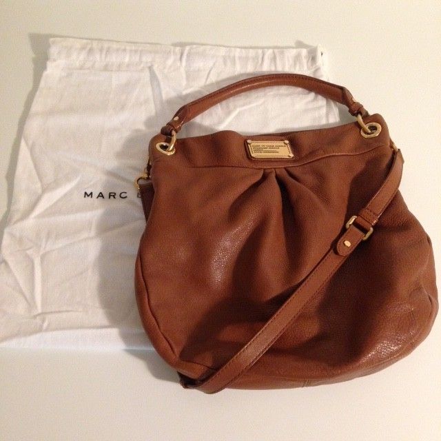 Marc by Marc Jacobs veske | FINN.no Marc Jacobs veske, rød | FINN.no
