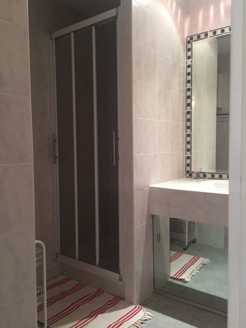 Dusj på badet Galleribilde