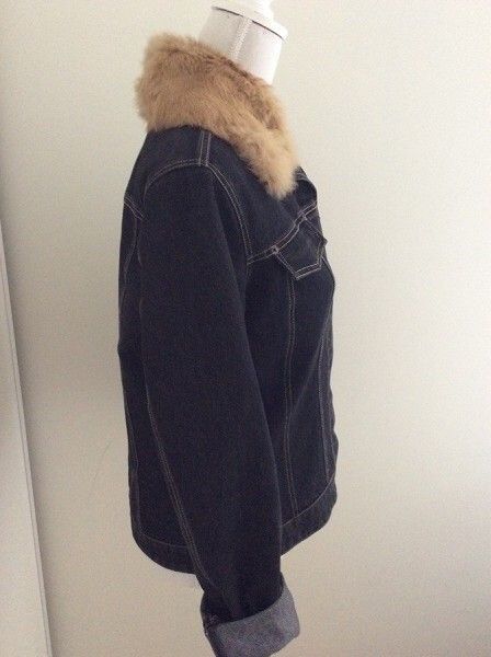 Stilig svart jeansjakke fra InWear str 40 | FINN.no Stilig svart jeansjakke fra InWear str 40 | FINN.no