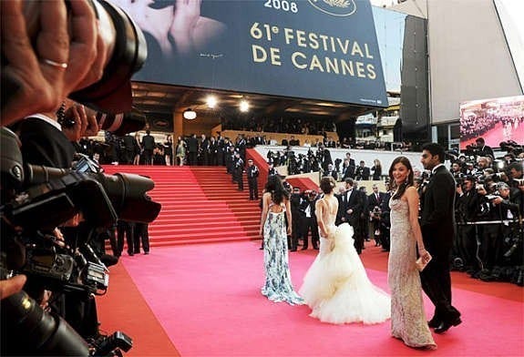 Se etter kjendiser under filmfestivalen i Cannes Galleribilde