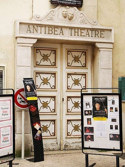 Antibes Teater på Place National Galleribilde