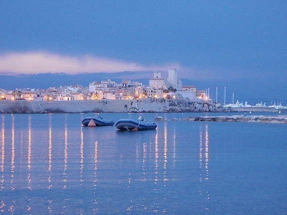 Antibes sett fra Cap d'Antibes Galleribilde