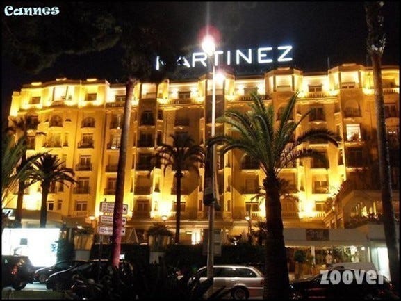 Hotel Martinez er ett av hotellene langs Croisetten som tilbyr Galleribilde