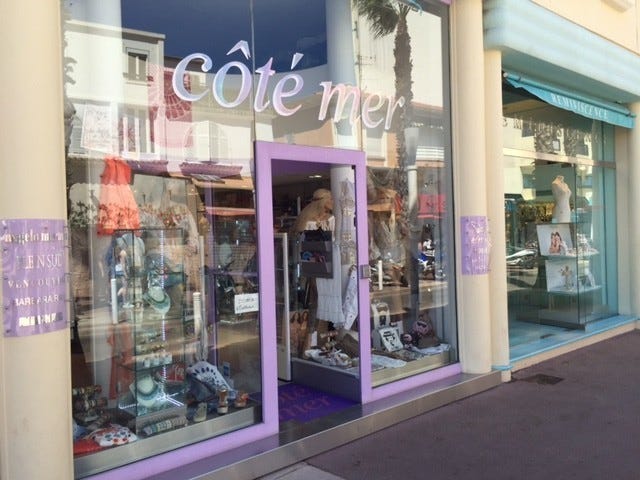 Små koslige butikker. Galleribilde