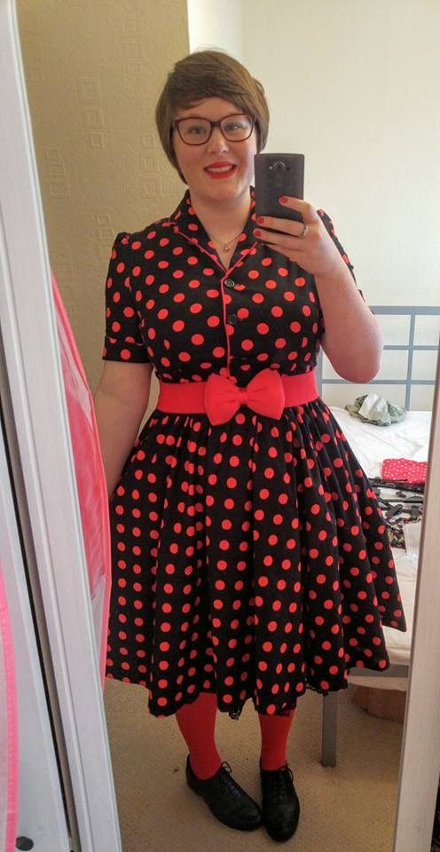 Kjole i rockabilly stil, 1950 talls kjole, pin up | FINN.no Kjole i rockabilly stil, 1950 talls kjole, pin up | FINN.no
