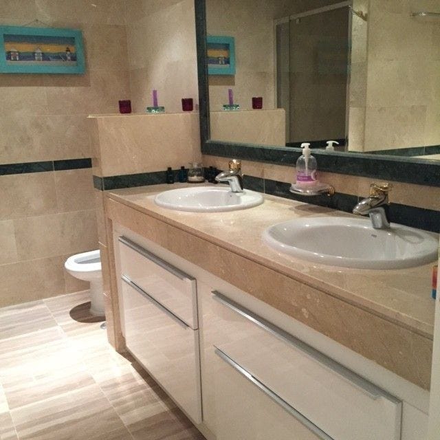 Bad master bedroom Galleribilde