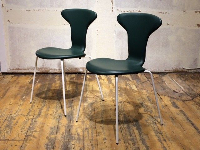 2 unike Mosquito stoler av Arne Jacobsen | FINN.no 2 unike Mosquito stoler av Arne Jacobsen | FINN.no