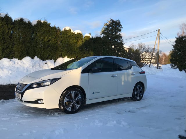 2018 NISSAN LEAF - 9