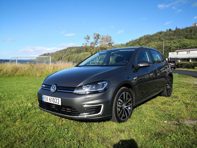 WVWZZZAUZK8909982 2019 VOLKSWAGEN GOLF-0