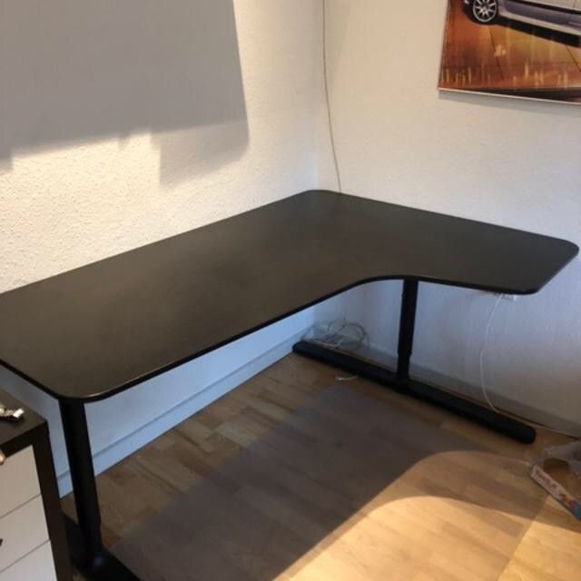 Bekant Skrivebord fra IKEA | FINN.no Skrivebord med manuell hevesenkefunksjon | FINN.no