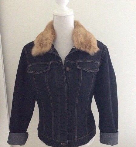 Stilig svart jeansjakke fra InWear str 40 | FINN.no Stilig svart jeansjakke fra InWear str 40 | FINN.no