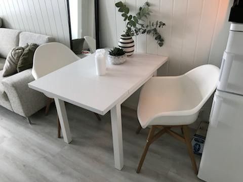 2 stk Fanbyn stoler | FINN.no Fanbyn spisestol med armlener som ny! | FINN.no
