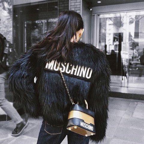 NY moschino X H&M jakke | FINN.no H&M Moschino Jakke med glidelås. | FINN.no