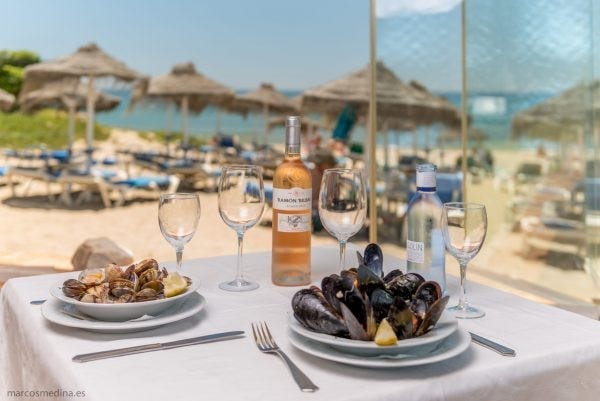 ... eller middag på strandrestauranten i nærheten? Galleribilde