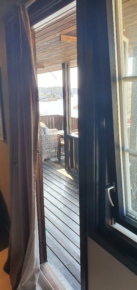 Hovedsoverom, utgang til veranda Galleribilde