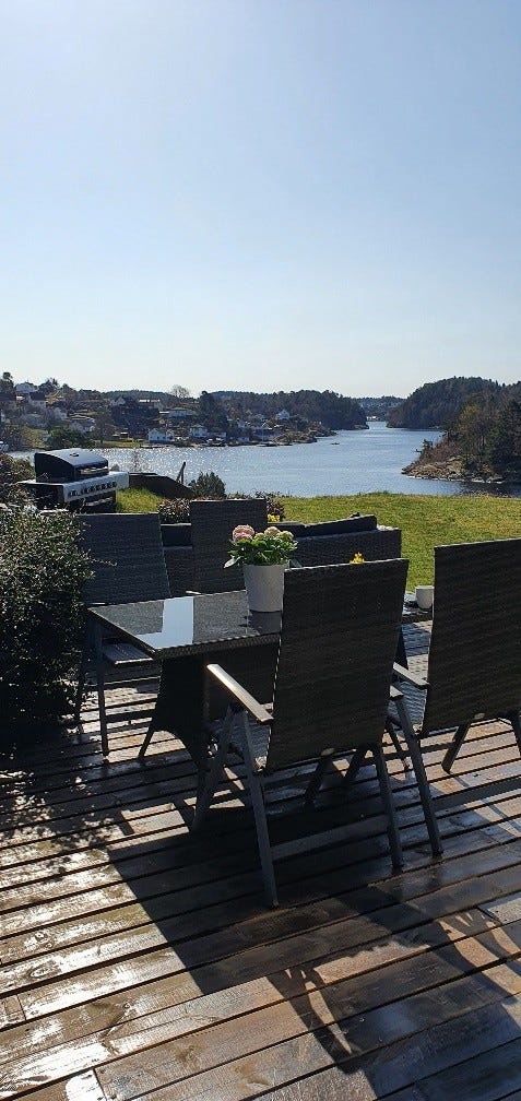 Spiseplass ute Galleribilde