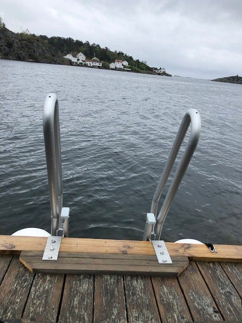 Badestige på brygga Galleribilde