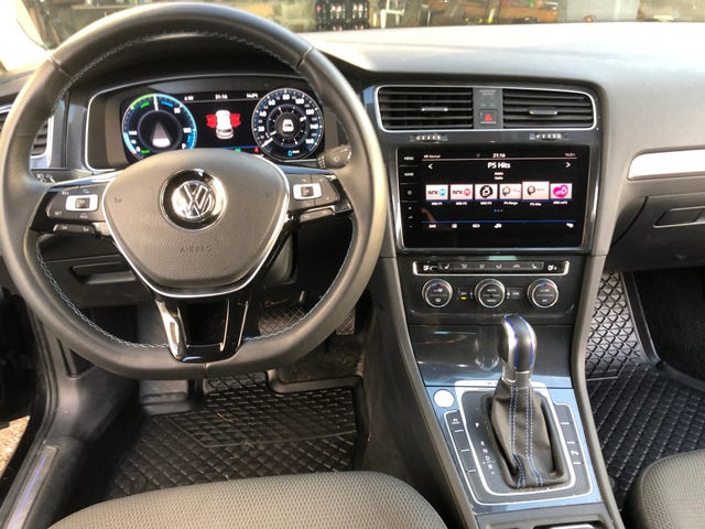2018 VOLKSWAGEN GOLF - 14