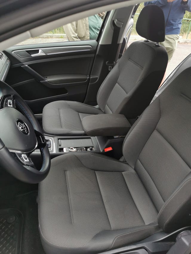 2018 VOLKSWAGEN GOLF - 19