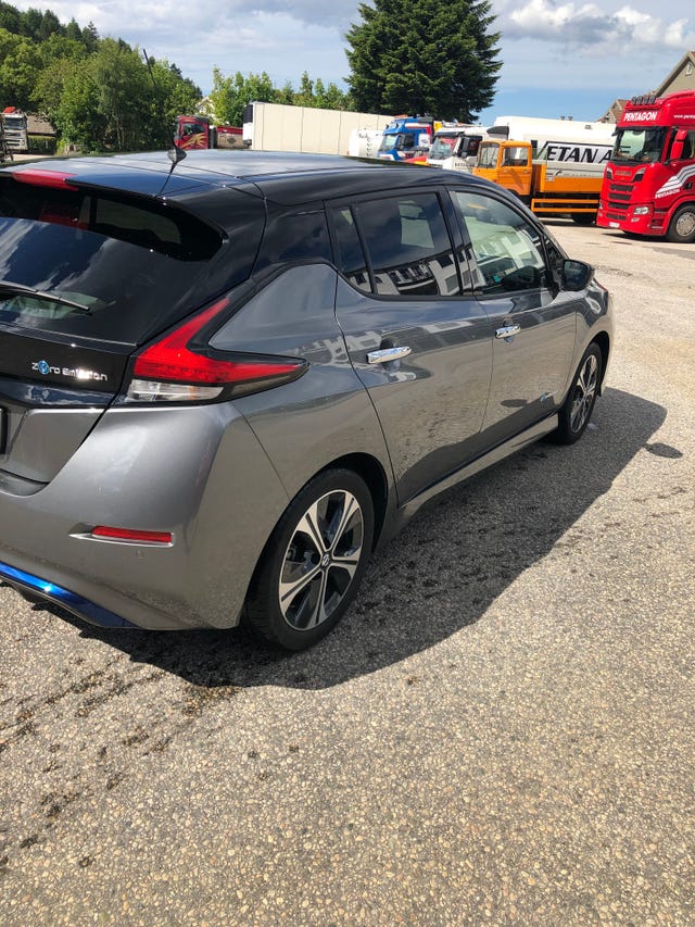 SJNFAAZE1U0079130 2019 NISSAN LEAF-1