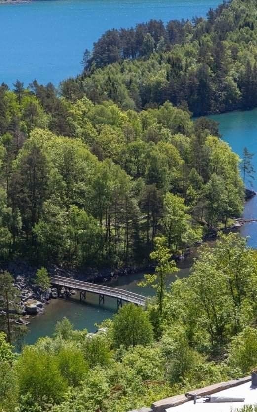 Bro over til Espøy Galleribilde