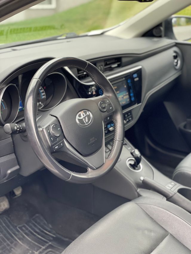 2016 TOYOTA AURIS - 9