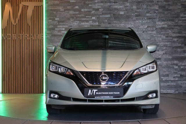 SJNFAAZE1U0011719 2018 NISSAN LEAF-2