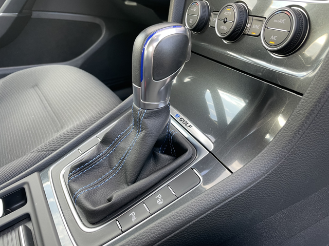2018 VOLKSWAGEN GOLF - 15