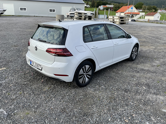 2018 VOLKSWAGEN GOLF - 8