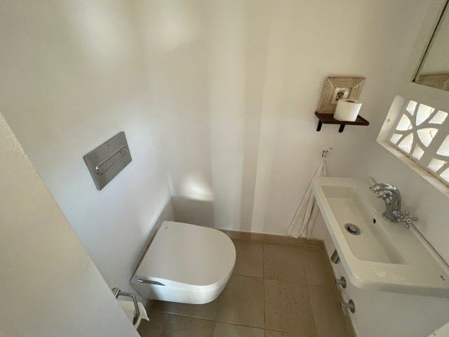 Utetoalett Galleribilde