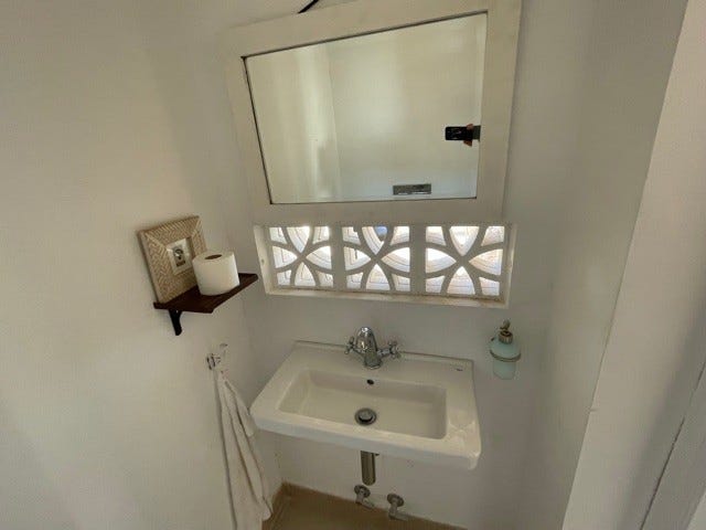 Utetoalett Galleribilde