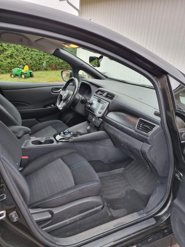 2018 NISSAN LEAF - 14