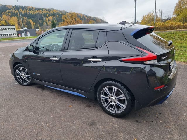 2018 NISSAN LEAF - 9