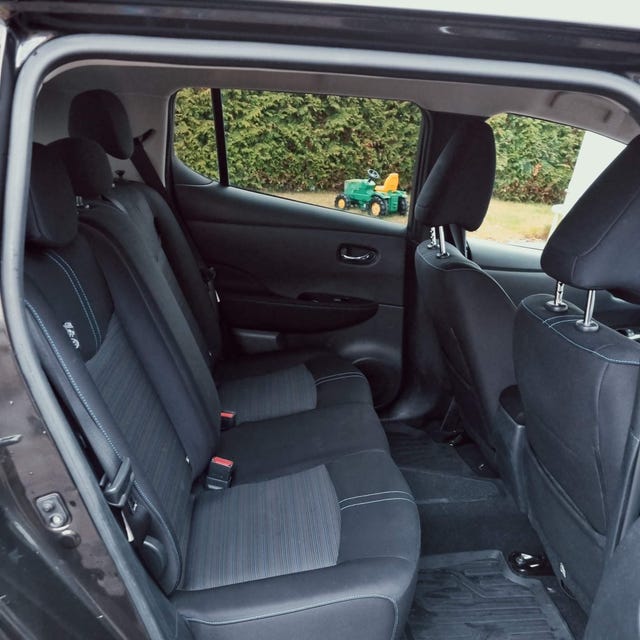 2018 NISSAN LEAF - 17