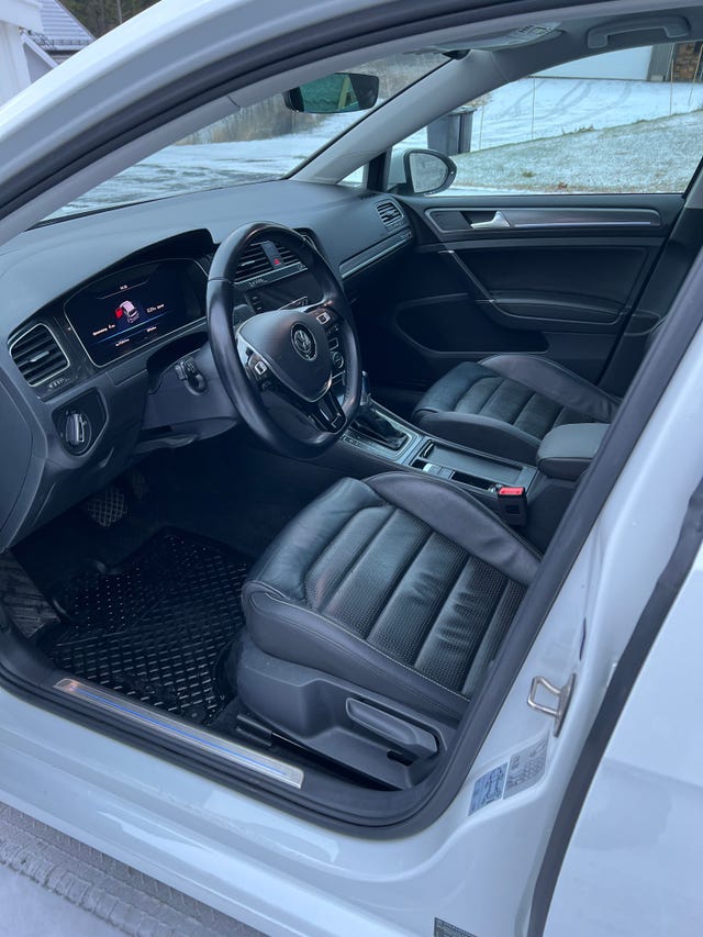 2018 VOLKSWAGEN GOLF - 9
