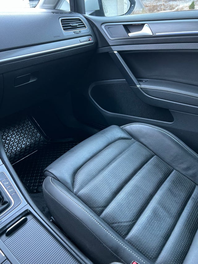 2018 VOLKSWAGEN GOLF - 11